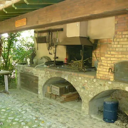 Art Deco Bed & Breakfast